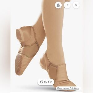 Capezio Jazz Dance Shoes, Size Large (she wears size 8.5/9.0 women’s shoes).
